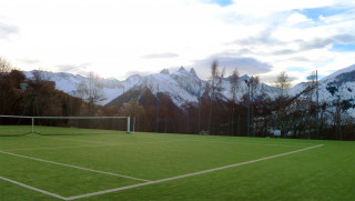 Location terrain tennis
