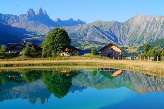 Plan d'eau du Col du Mollard en été