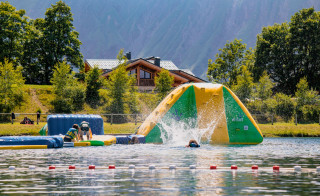 Inflatable structure full of water