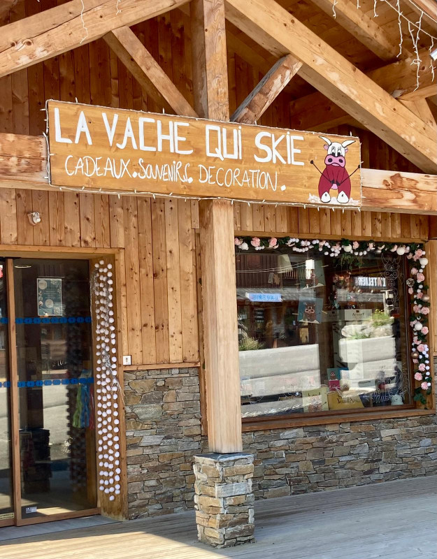 La vache qui skie