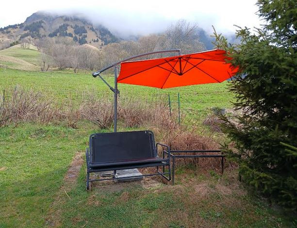 Parasol - © E. David Parasol