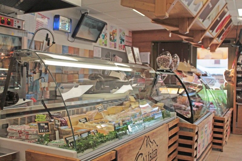 Sherpa supermarket_Saint-Jean-d'Arves Sherpa supermarket_Saint-Jean-d'Arves