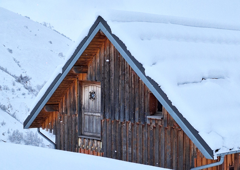 Chalet sur la boucle des Buffettes en raquettes - © OT Saint Jean d'Arves - Les Sybelles Chalet sur la boucle des Buffettes en raquettes
