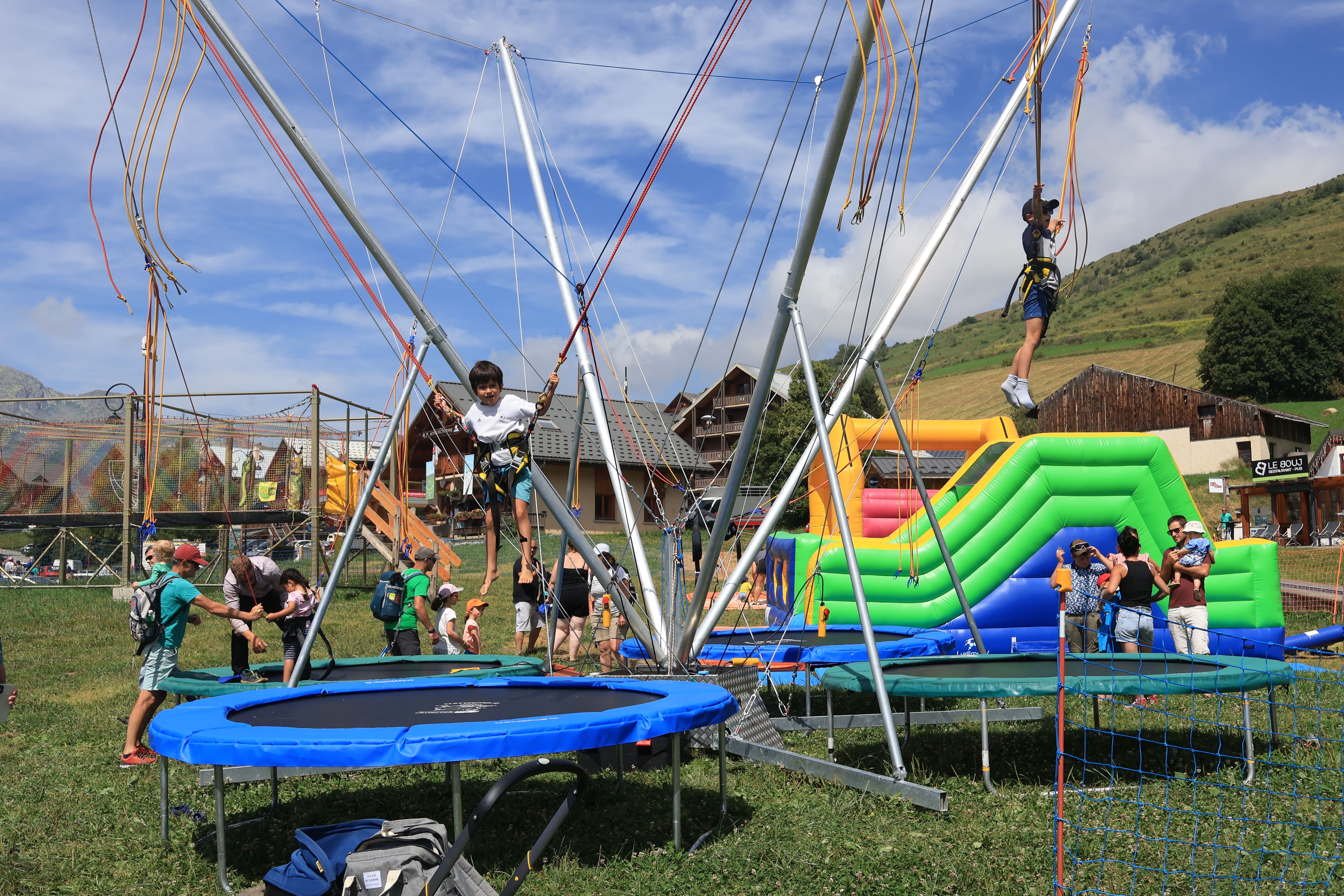 Fun zone & cage trampo
