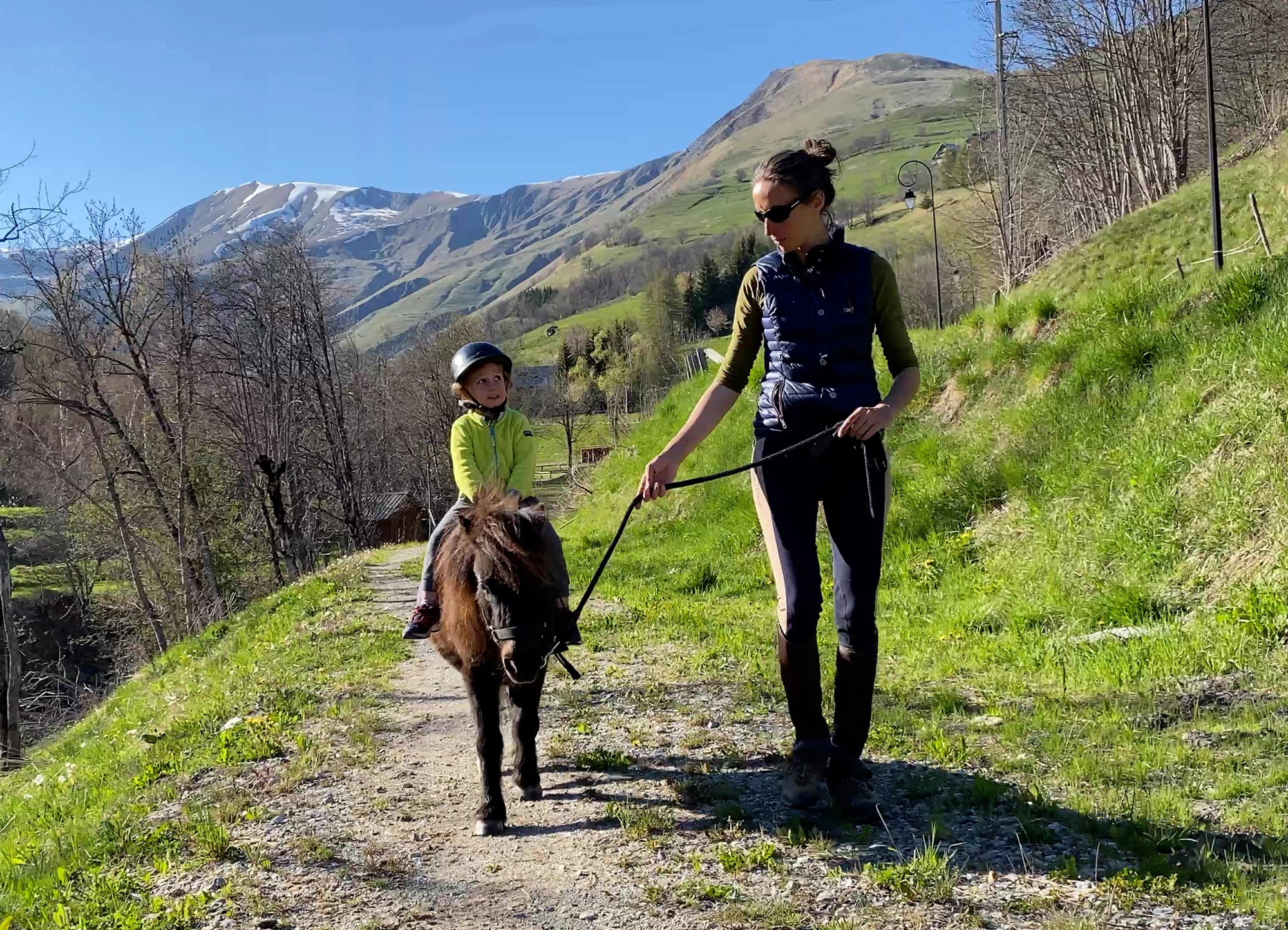 Ponyrijden - Les cavaliers des Arves
