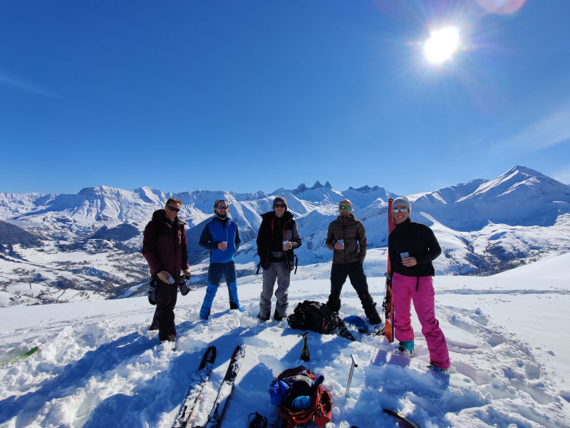 Ski mountaineering with a skiing instructor from ESF_Saint-Jean-d'Arves