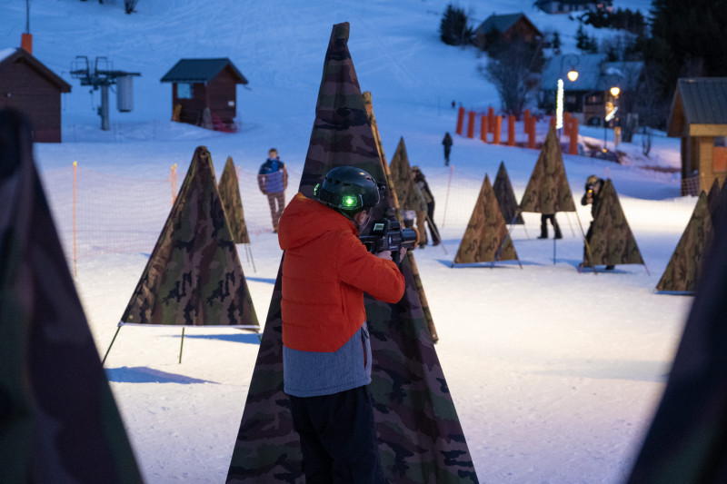 Enfant participant à l'animation laser game