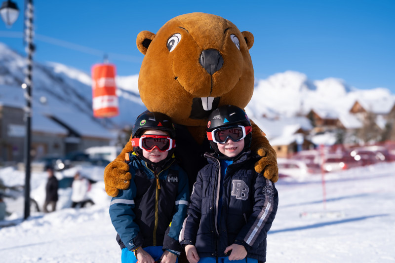 Photo d'enfants avec Arvi