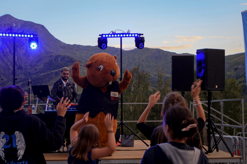 La grande soirée du 14 juillet_Saint-Jean-d'Arves - © Office de Tourisme de Saint Jean d'Arves La grande soirée du 14 juillet_Saint-Jean-d'Arves