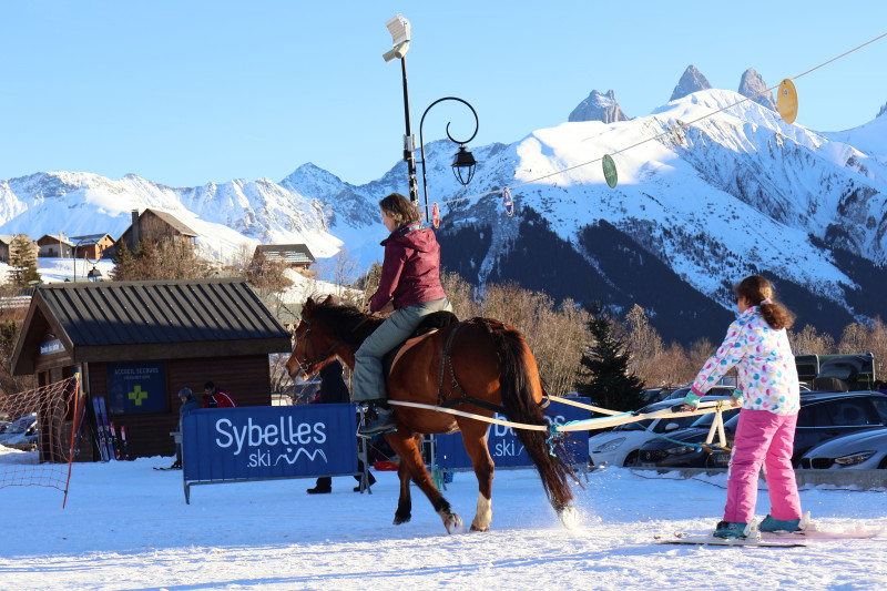 Ski joering - © Office de Tourisme de Saint Jean d'Arves Ski joering