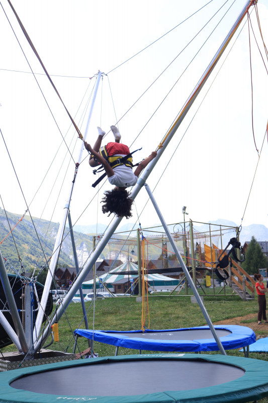 Trampoline cage_Saint-Jean-d'Arves Trampoline cage_Saint-Jean-d'Arves