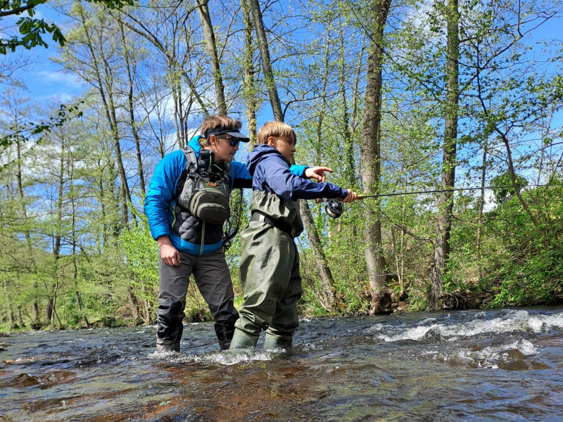 Pêche en montagne tous niveaux avec un moniteur guide - © Augustin Feller Pêche en montagne tous niveaux avec un moniteur guide