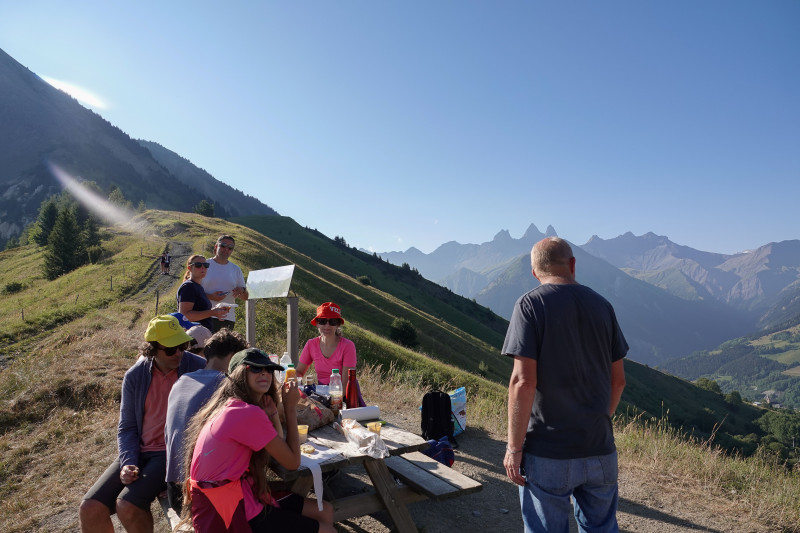 Petit déjeuner face aux Aiguilles