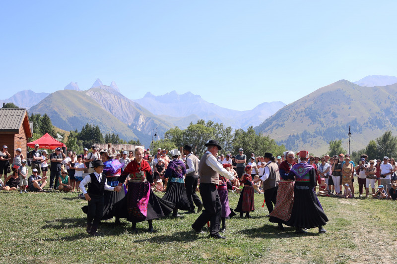 Danses Traditionnelles Danses Traditionnelles