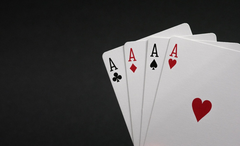 Simply card game_Saint-Jean-d'Arves